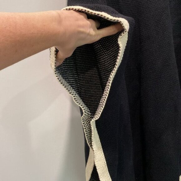 Ike Behar Black Wrap Sweater Poncho - Picture 10 of 11